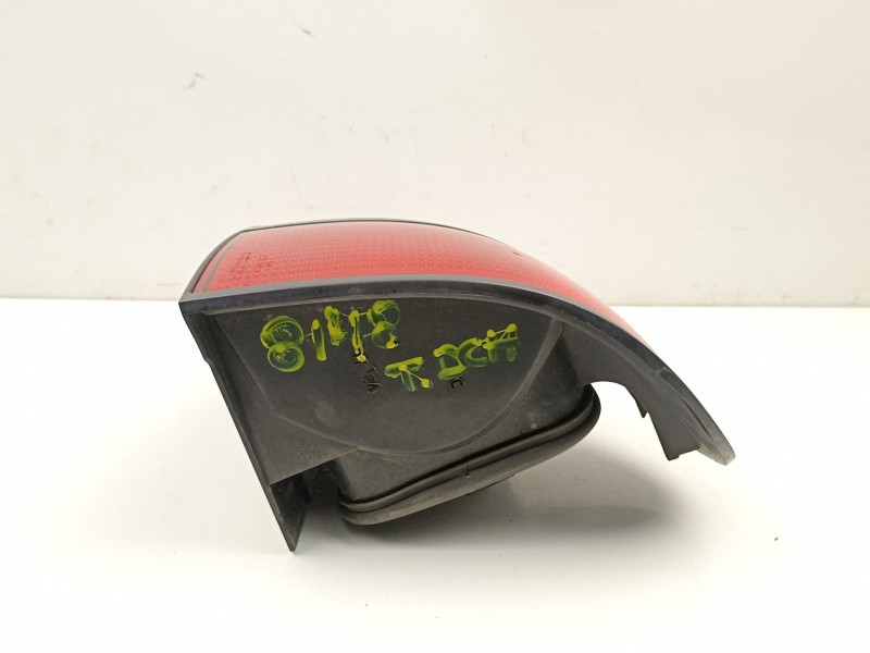 Recambio de piloto trasero derecho para renault laguna i (b56_, 556_) 2.2 dt (b569) referencia OEM IAM 7700820051  