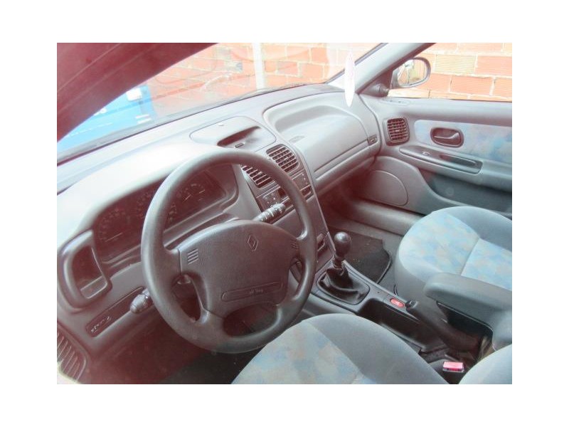 renault laguna del año 1995