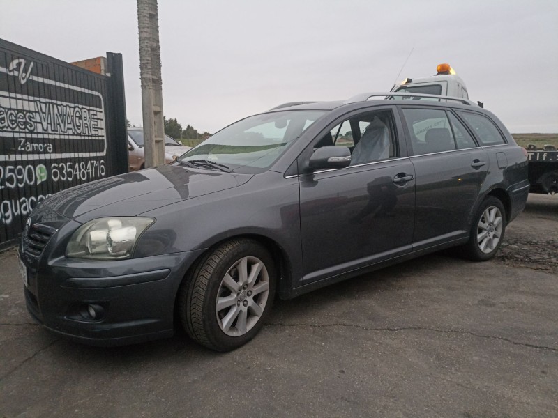 toyota avensis ranchera familiar (_t25_) del año 2006