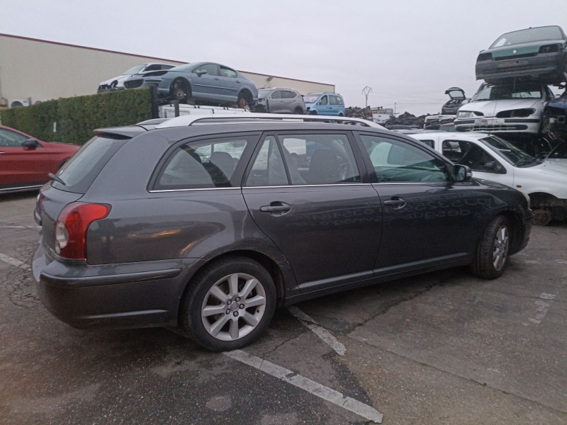 toyota avensis ranchera familiar (_t25_) del año 2006