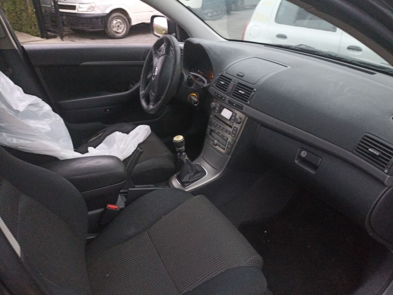 toyota avensis ranchera familiar (_t25_) del año 2006