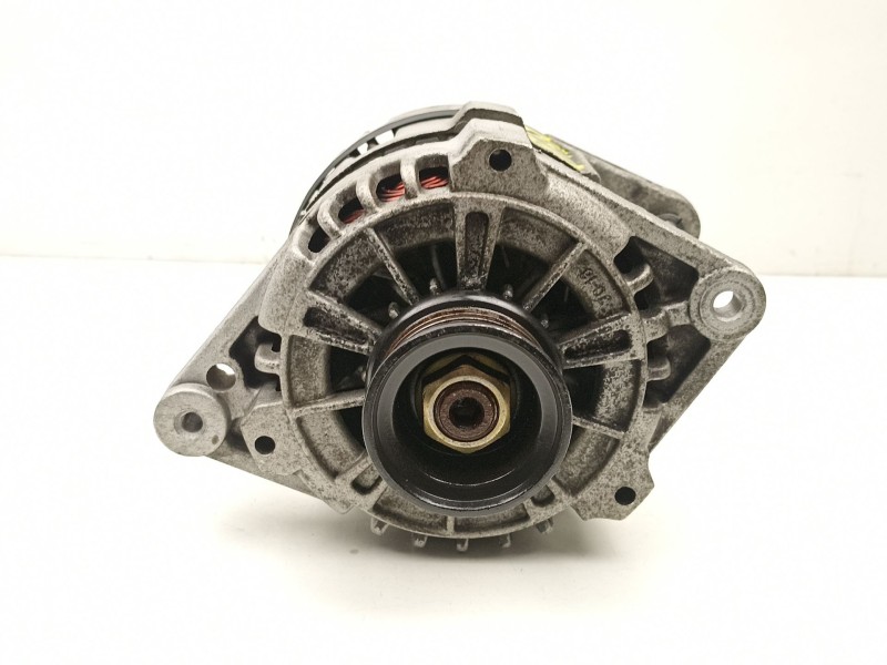 Recambio de alternador para daewoo lanos (klat) 1.3 referencia OEM IAM 96303556  