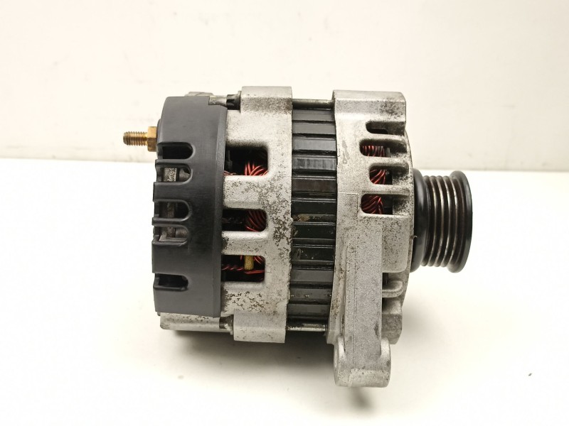 Recambio de alternador para daewoo lanos (klat) 1.3 referencia OEM IAM 96303556  