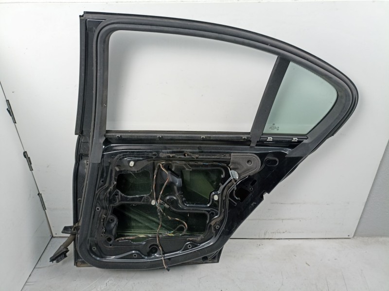 Recambio de puerta trasera derecha para bmw 335 3.0 td 306d5 referencia OEM IAM 41007203648  