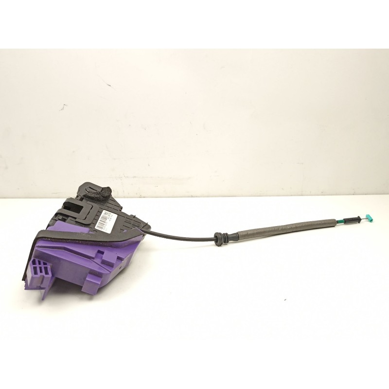 Recambio de cerradura puerta trasera derecha para hyundai i30 ranchera familiar (pde) 1.6 crdi referencia OEM IAM 81420G3010  