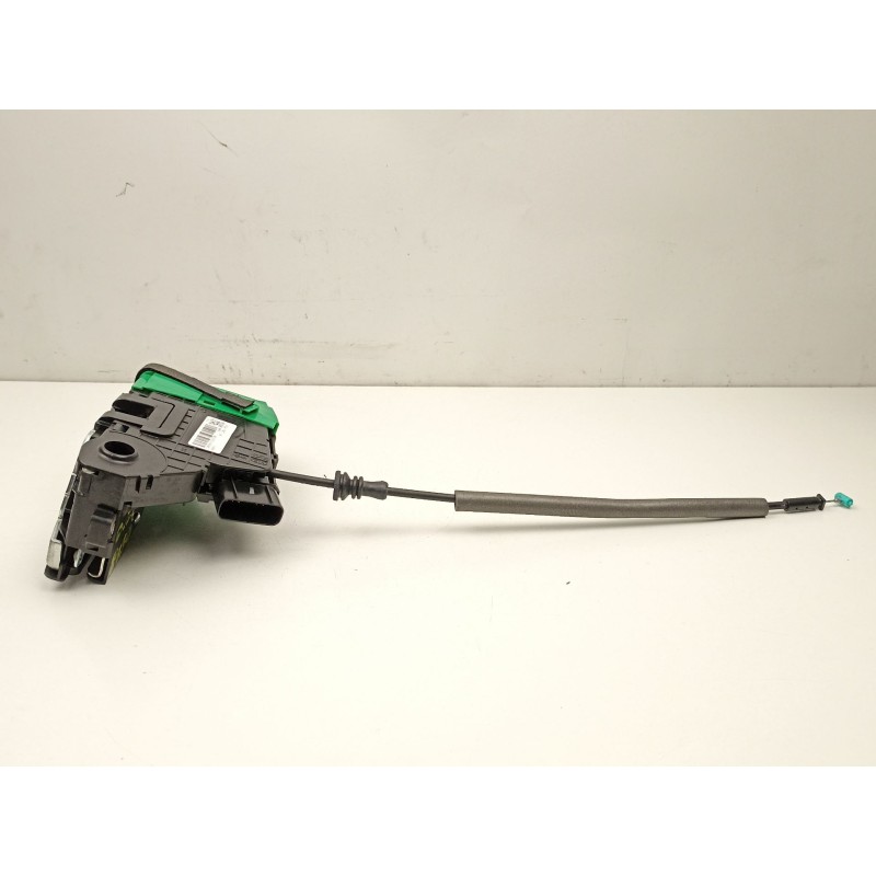 Recambio de cerradura puerta delantera izquierda para hyundai i30 ranchera familiar (pde) 1.6 crdi referencia OEM IAM 81310G3040