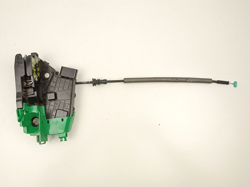 Recambio de cerradura puerta delantera izquierda para hyundai i30 ranchera familiar (pde) 1.6 crdi referencia OEM IAM 81310G3040