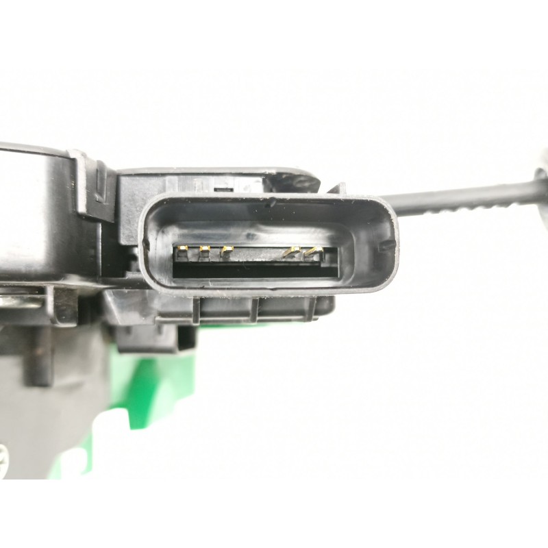 Recambio de cerradura puerta delantera izquierda para hyundai i30 ranchera familiar (pde) 1.6 crdi referencia OEM IAM 81310G3040