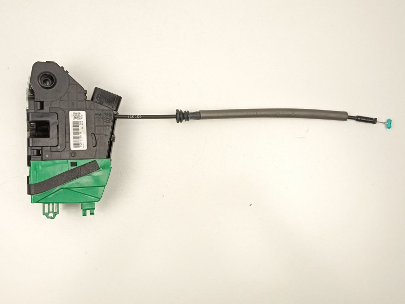 Recambio de cerradura puerta delantera derecha para hyundai i30 ranchera familiar (pde) 1.6 crdi referencia OEM IAM 81320G3050  