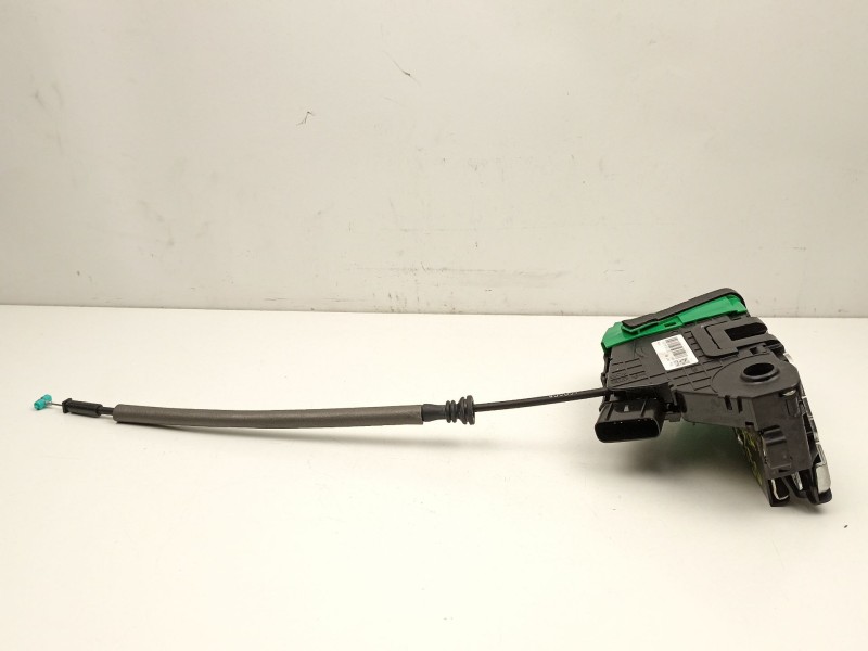 Recambio de cerradura puerta delantera derecha para hyundai i30 ranchera familiar (pde) 1.6 crdi referencia OEM IAM 81320G3050  