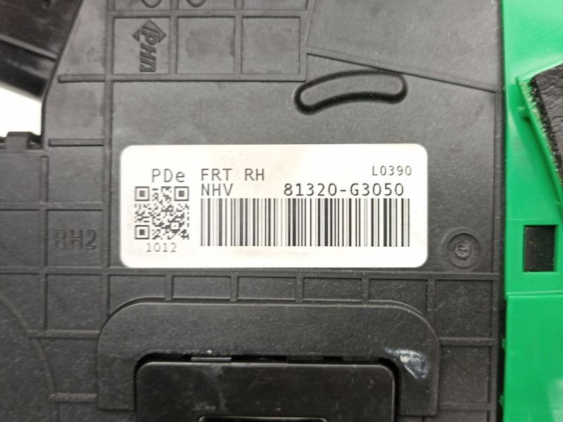 Recambio de cerradura puerta delantera derecha para hyundai i30 ranchera familiar (pde) 1.6 crdi referencia OEM IAM 81320G3050  