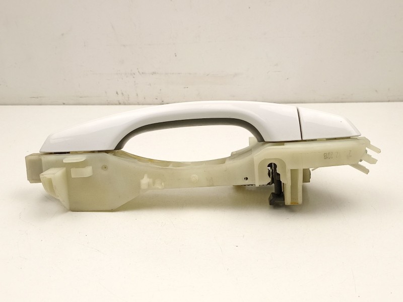 Recambio de manilla trasera derecha para hyundai i30 ranchera familiar (pde) 1.6 crdi referencia OEM IAM 82661G4010  