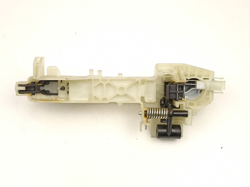 Recambio de manilla trasera derecha para hyundai i30 ranchera familiar (pde) 1.6 crdi referencia OEM IAM 82661G4010  