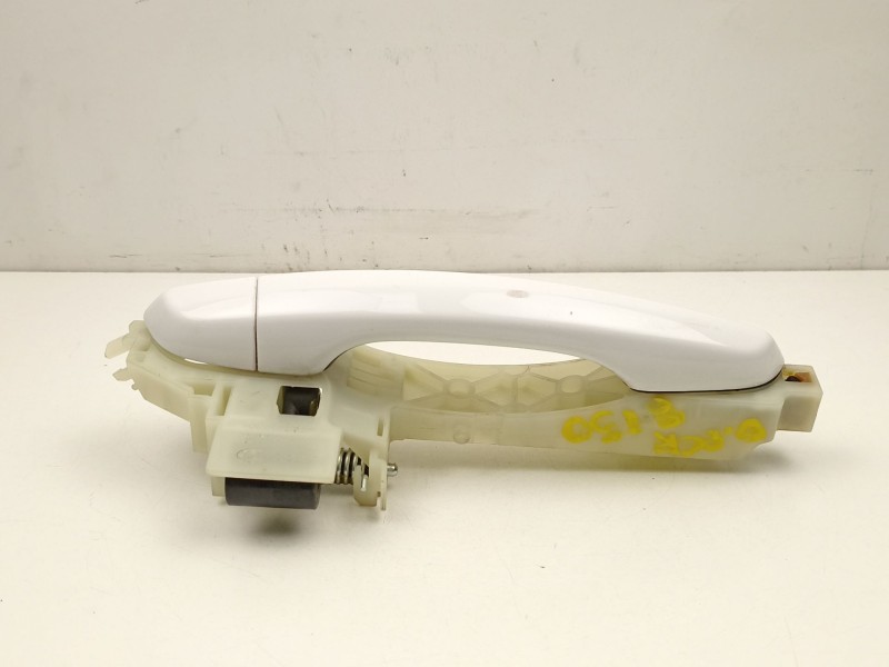 Recambio de manilla delantera derecha para hyundai i30 ranchera familiar (pde) 1.6 crdi referencia OEM IAM 82661G4010  