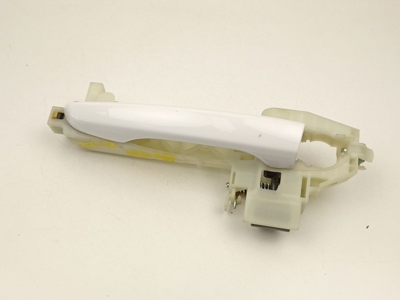 Recambio de manilla delantera izquierda para hyundai i30 ranchera familiar (pde) 1.6 crdi referencia OEM IAM 82651G4010  