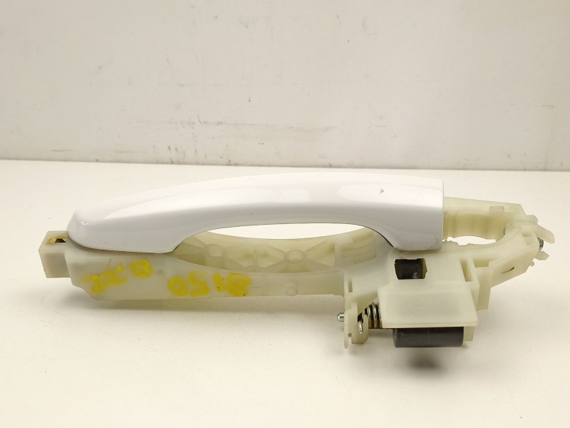 Recambio de manilla delantera izquierda para hyundai i30 ranchera familiar (pde) 1.6 crdi referencia OEM IAM 82651G4010  