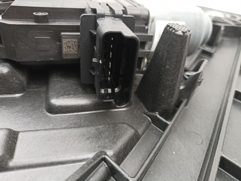 Recambio de elevalunas delantero izquierdo para hyundai i30 ranchera familiar (pde) 1.6 crdi referencia OEM IAM 82450G4010  