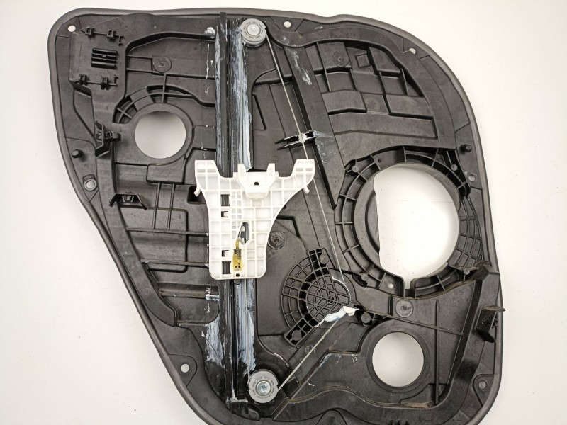 Recambio de elevalunas trasero derecho para hyundai i30 ranchera familiar (pde) 1.6 crdi referencia OEM IAM 83460G4010  