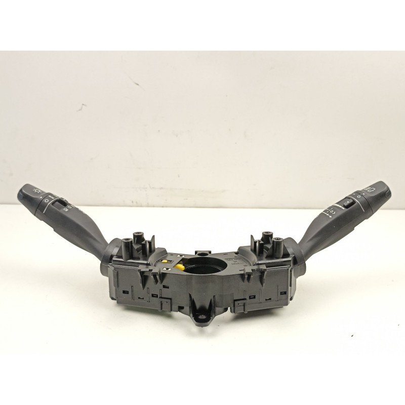 Recambio de mando luces y limpias para hyundai i30 ranchera familiar (pde) 1.6 crdi referencia OEM IAM 93404G4950  