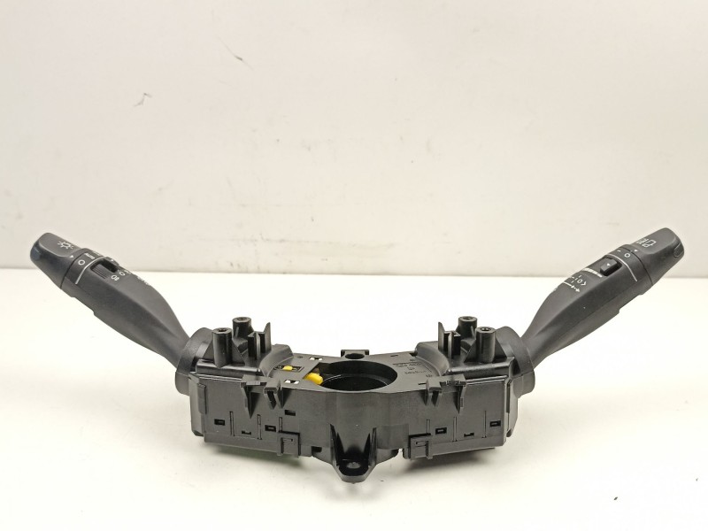 Recambio de mando luces y limpias para hyundai i30 ranchera familiar (pde) 1.6 crdi referencia OEM IAM 93404G4950  