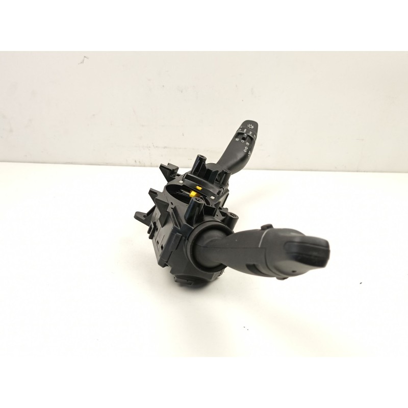 Recambio de mando luces y limpias para hyundai i30 ranchera familiar (pde) 1.6 crdi referencia OEM IAM 93404G4950  