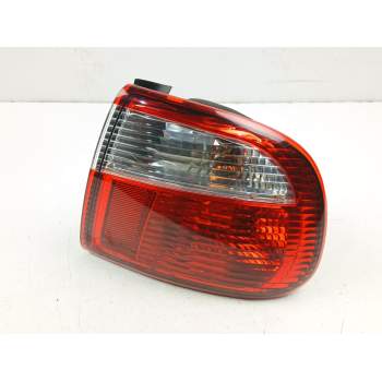 PILOTO TRASERO DERECHO 1M5945096B 