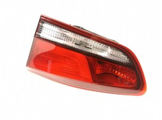 Recambio de piloto porton derecho para hyundai i30 ranchera familiar (pde) 1.6 crdi referencia OEM IAM 92404G4200  