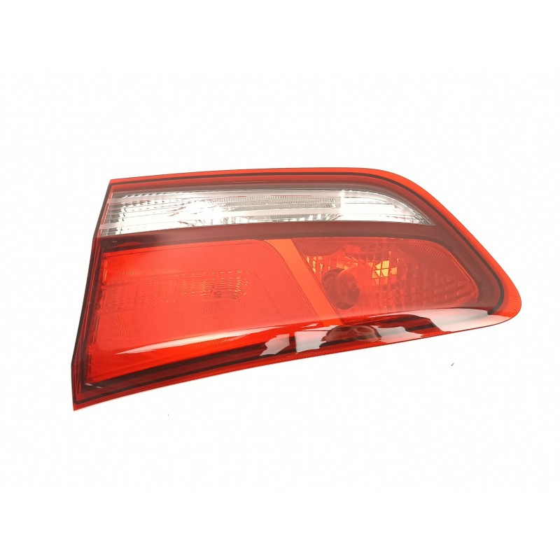 Recambio de piloto porton derecho para hyundai i30 ranchera familiar (pde) 1.6 crdi referencia OEM IAM 92404G4200  