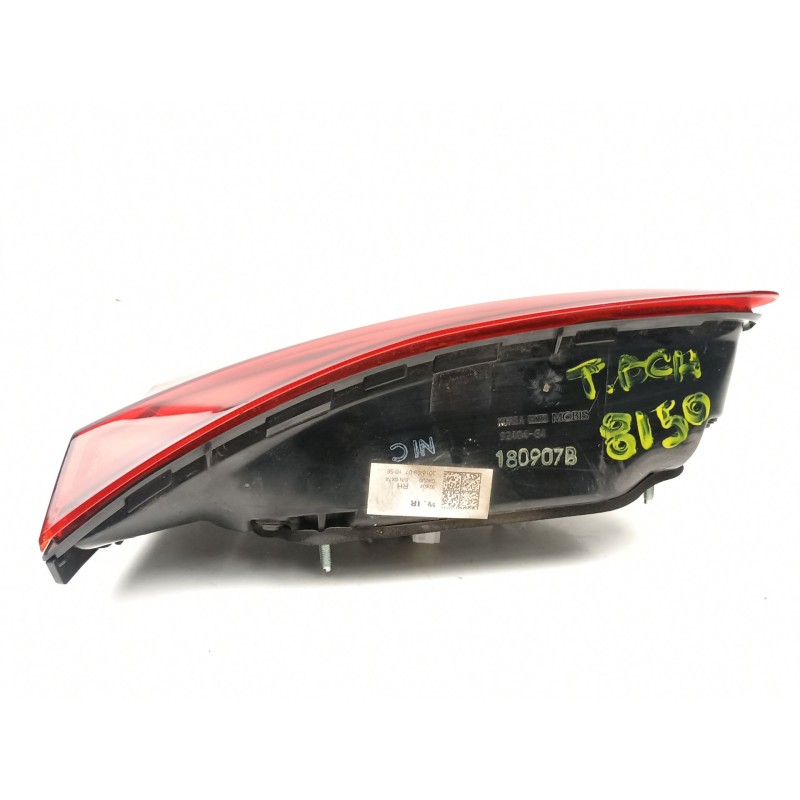 Recambio de piloto porton derecho para hyundai i30 ranchera familiar (pde) 1.6 crdi referencia OEM IAM 92404G4200  