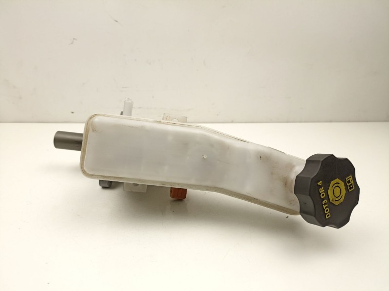 Recambio de bomba de freno para hyundai i30 ranchera familiar (pde) 1.6 crdi referencia OEM IAM 58510G4200  