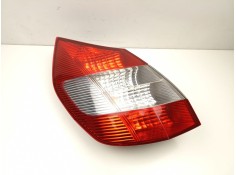 Recambio de piloto trasero izquierdo para renault grand scénic ii (jm0/1_) 1.9 dci (jm0g, jm12, jm1g, jm2c) referencia OEM IAM 8