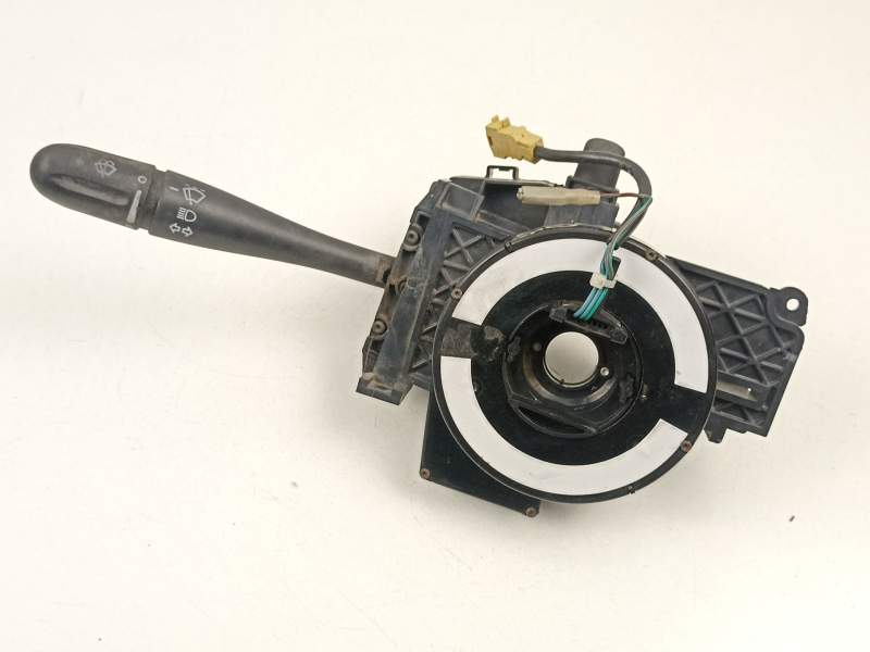 Recambio de mando luces y limpias para chrysler voyager 2.5 d referencia OEM IAM 4685267  