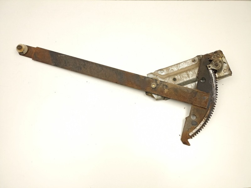 Recambio de elevalunas delantero derecho para ford fiesta ii (fbd) 1.1 (fbd) referencia OEM IAM 84FBT23200A1B  