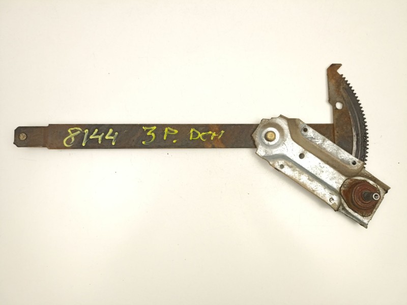 Recambio de elevalunas delantero derecho para ford fiesta ii (fbd) 1.1 (fbd) referencia OEM IAM 84FBT23200A1B  