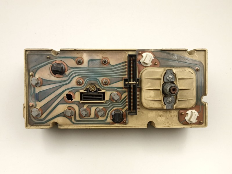 Recambio de cuadro instrumentos para ford fiesta ii (fbd) 1.1 (fbd) referencia OEM IAM 84FB10848AB  