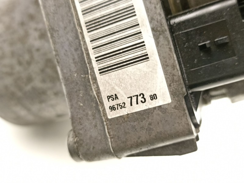 Recambio de bomba direccion electrica para peugeot 508 i (8d_) 2.0 hdi referencia OEM IAM 9675277380  