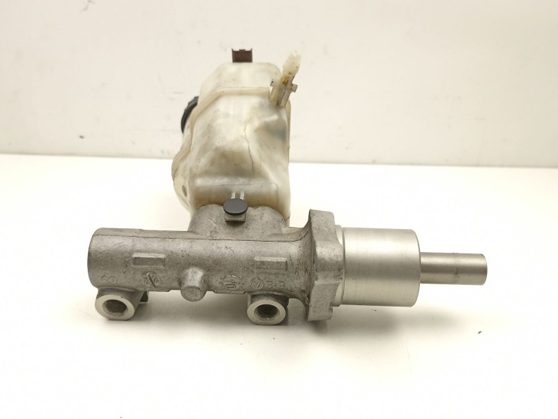 Recambio de bomba de freno para peugeot 508 i (8d_) 2.0 hdi referencia OEM IAM 4601Y7  