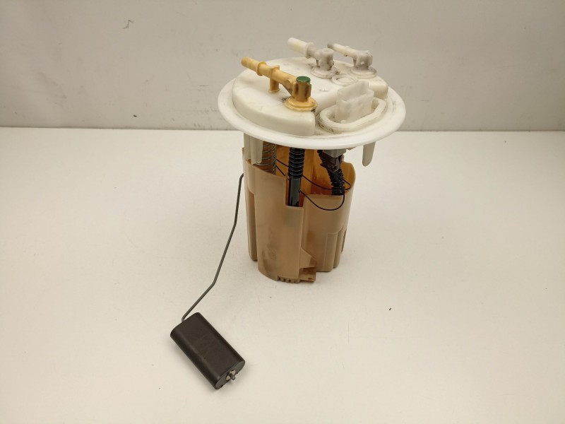 Recambio de bomba combustible aforador para peugeot 508 i (8d_) 2.0 hdi referencia OEM IAM 1525WY  