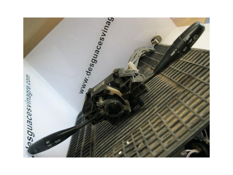 Recambio de mando luces y limpias : hyundai accent : turismo [1995] para hyundai accent turismo referencia OEM IAM   