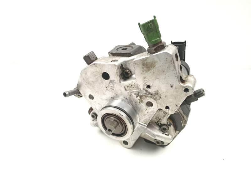 Recambio de bomba inyectora diesel para volvo xc70 ii (136) d5 awd referencia OEM IAM 8692521 0445010111 