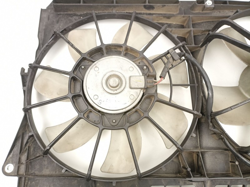 Recambio de electroventilador para toyota avensis ranchera familiar (_t25_) 2.0 d-4d (adt250_) referencia OEM IAM 167110R011  