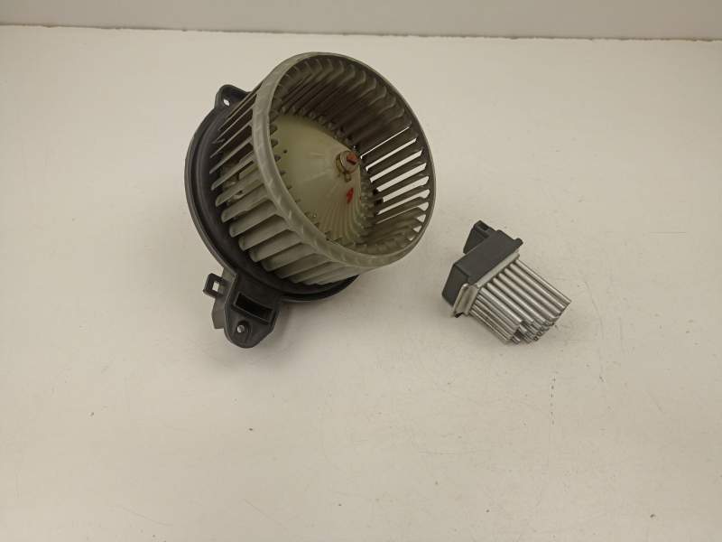 Recambio de motor calefaccion para audi a6 c5 (4b2, 4b4) 2.5 tdi referencia OEM IAM 4B1820021  