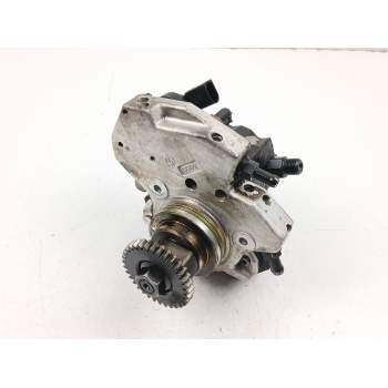 BOMBA INYECTORA DIESEL A6420700201 0445010095