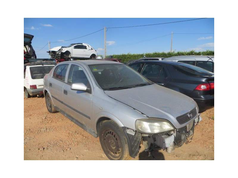 opel astra del año 2004