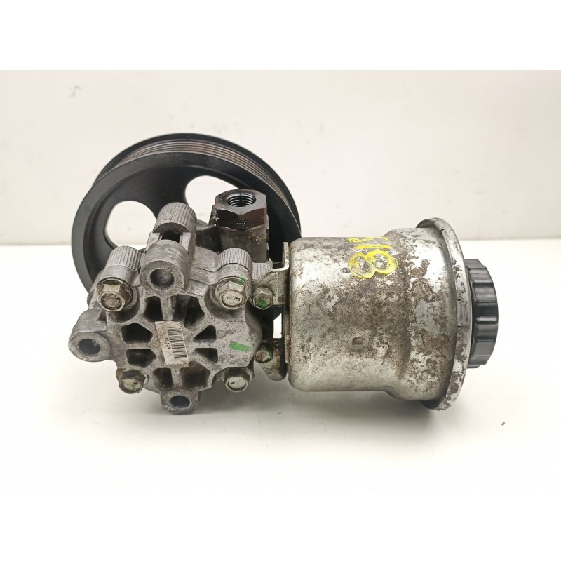 Recambio de bomba direccion para toyota avensis ranchera familiar (_t25_) 2.0 d-4d (adt250_) referencia OEM IAM 4431005120  