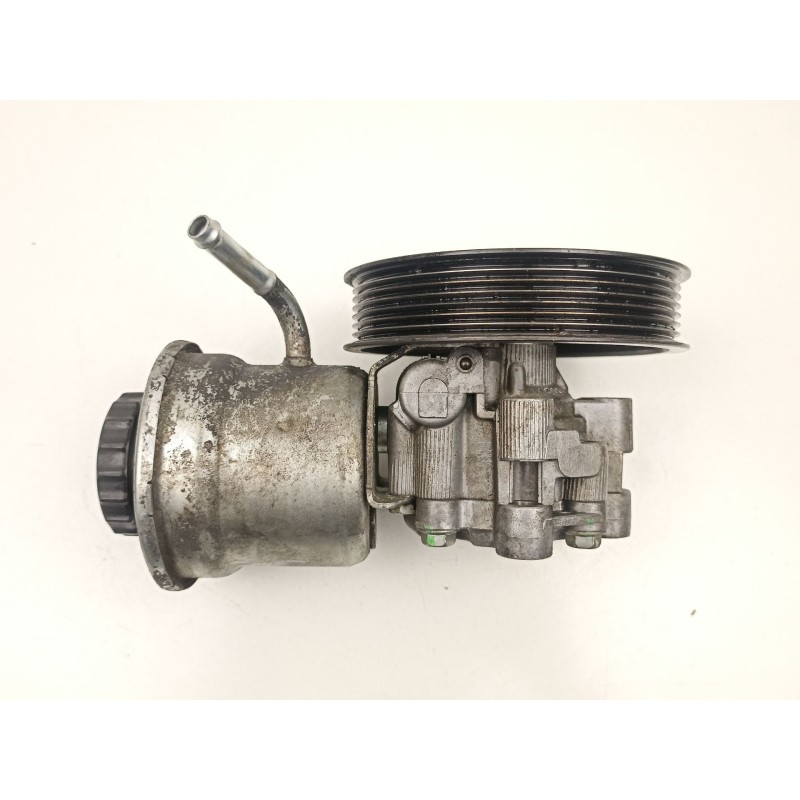 Recambio de bomba direccion para toyota avensis ranchera familiar (_t25_) 2.0 d-4d (adt250_) referencia OEM IAM 4431005120  