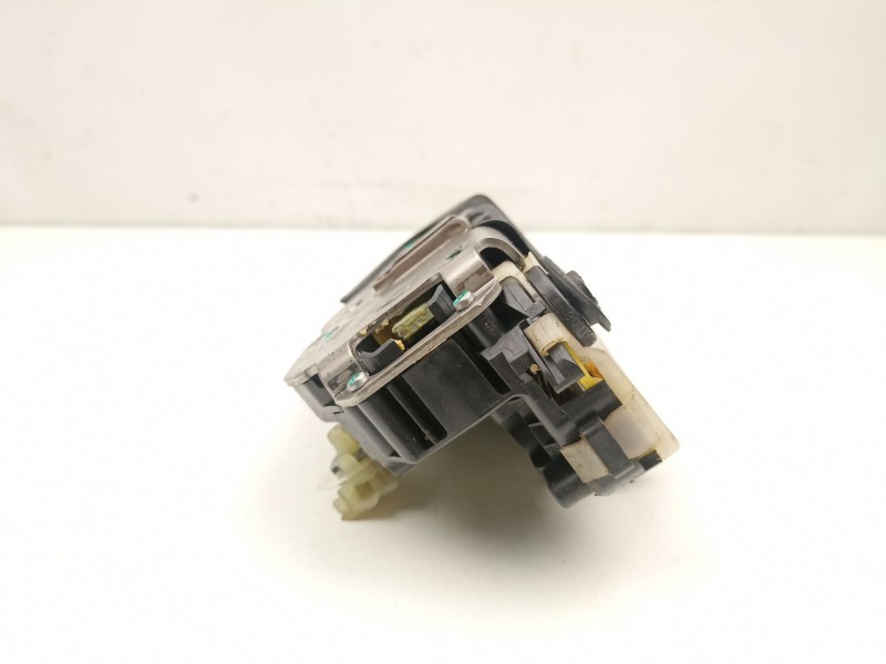 Recambio de cerradura puerta trasera izquierda para chevrolet cruze fastback (j305) 1.6 referencia OEM IAM 13578244 3027090 