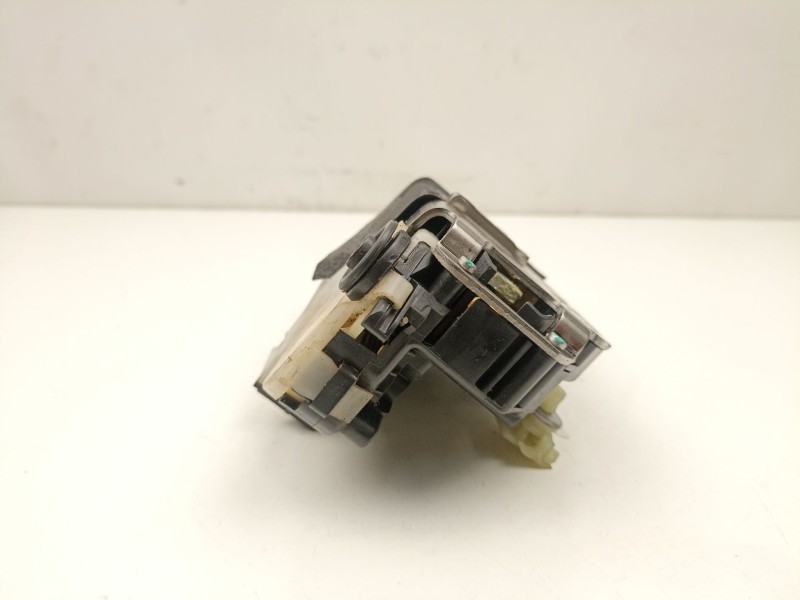 Recambio de cerradura puerta trasera derecha para chevrolet cruze fastback (j305) 1.6 referencia OEM IAM 13578245 3027088 