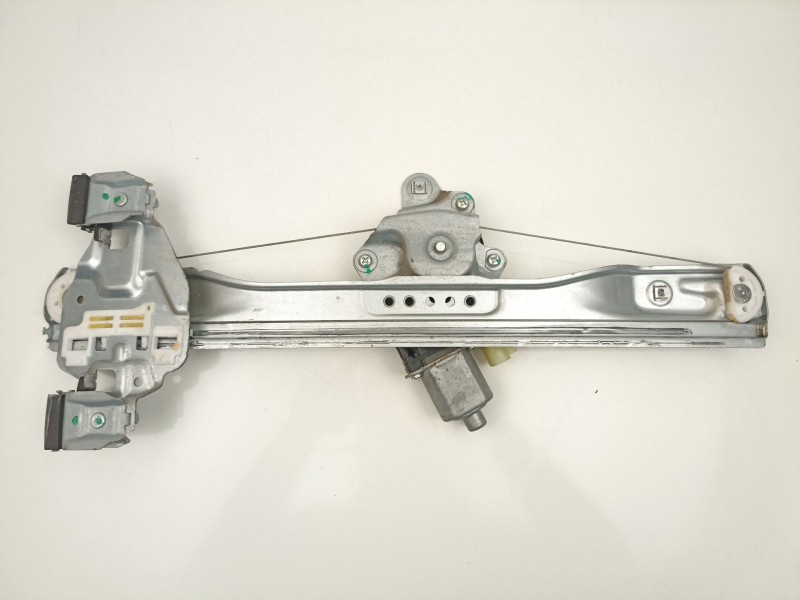 Recambio de elevalunas trasero derecho para chevrolet cruze fastback (j305) 1.6 referencia OEM IAM 95999490 0130822464 98810J301
