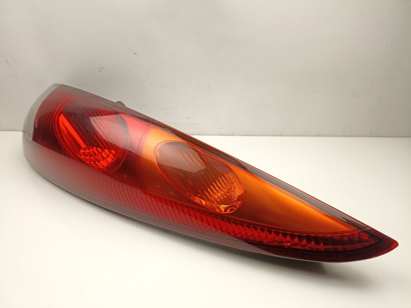 Recambio de piloto trasero derecho para nissan almera tino (v10) 2.2 dci referencia OEM IAM 26550BU200 23480202 